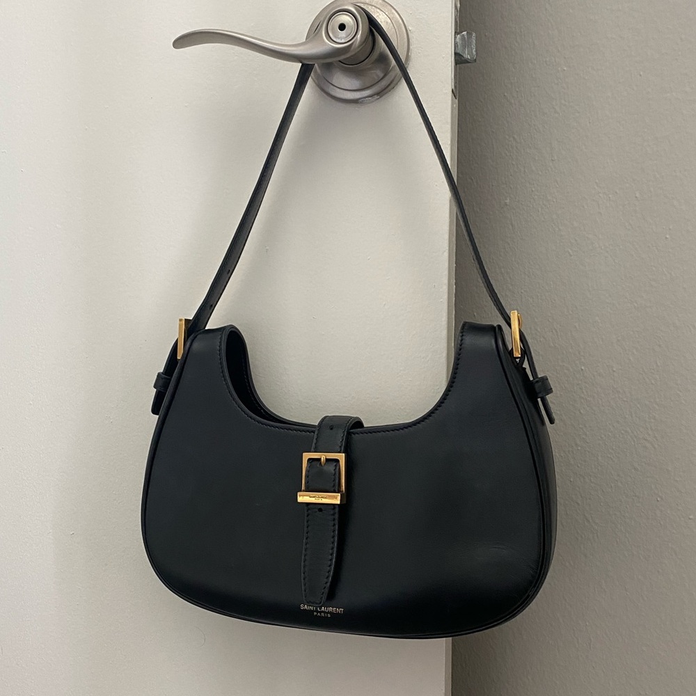 Saint Laurent Le Fermoir Hobo Bag (Black)